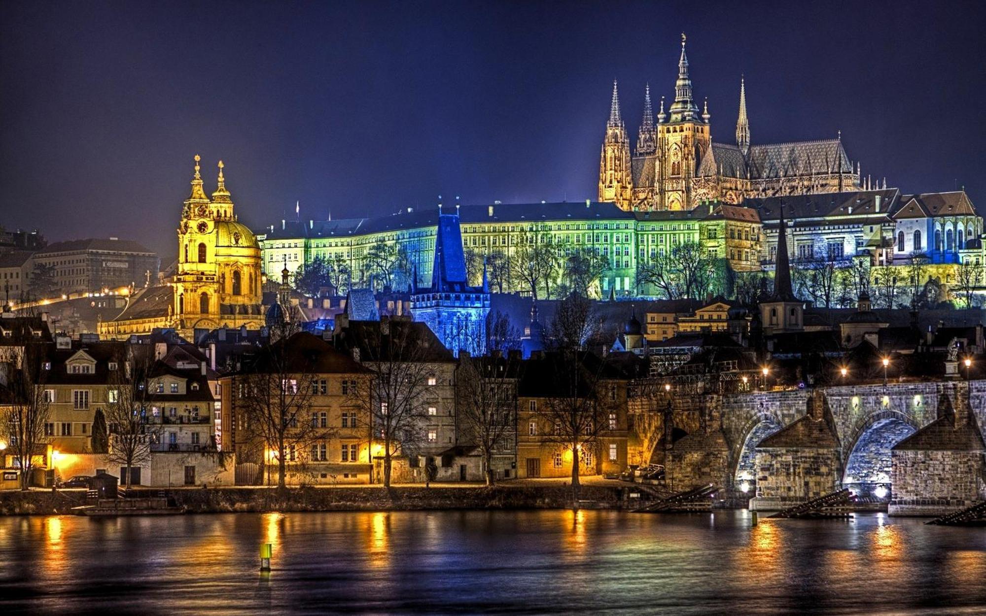 Apartamento Kingdom Of 3 Roses Praga Exterior foto